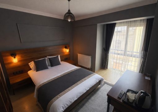 Tek Kişilik Double Yataklı Oda