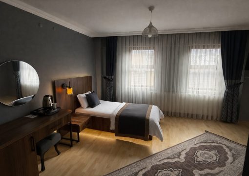 Üç Kişilik Triple Odamız