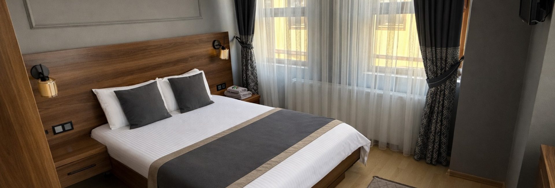 Tek Kişilik Double Yataklı Oda